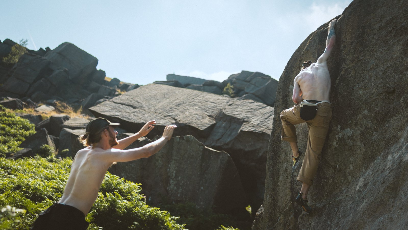 RÚNGNE-LIFESTYLE_THE-PEAK-DISTRICT