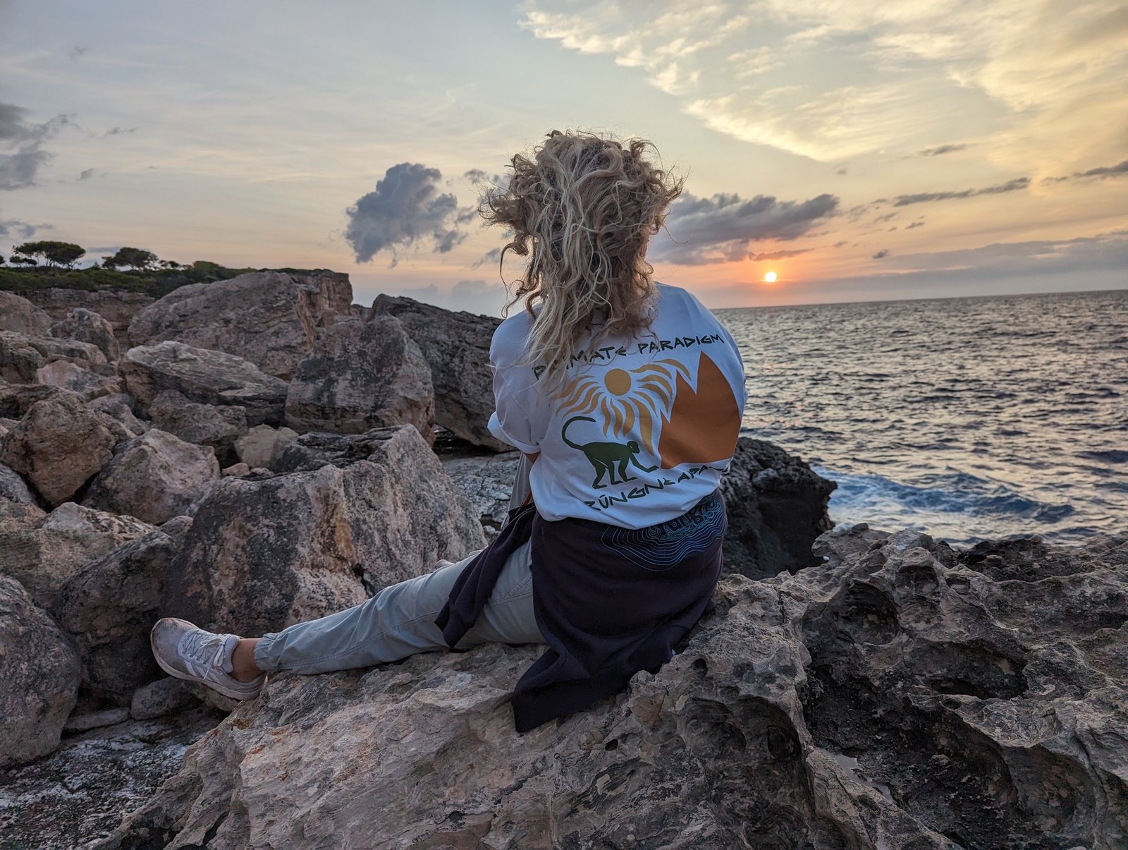 rungne_lifestyle_primate-paradigm-tee_025