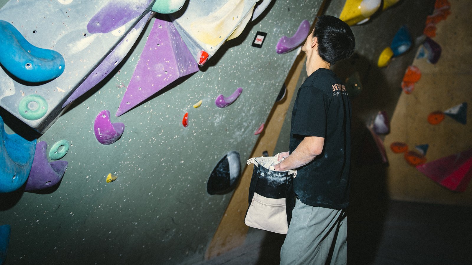 rungne_lifestyle_slab-tee-untamed--craft-chalk-bucket