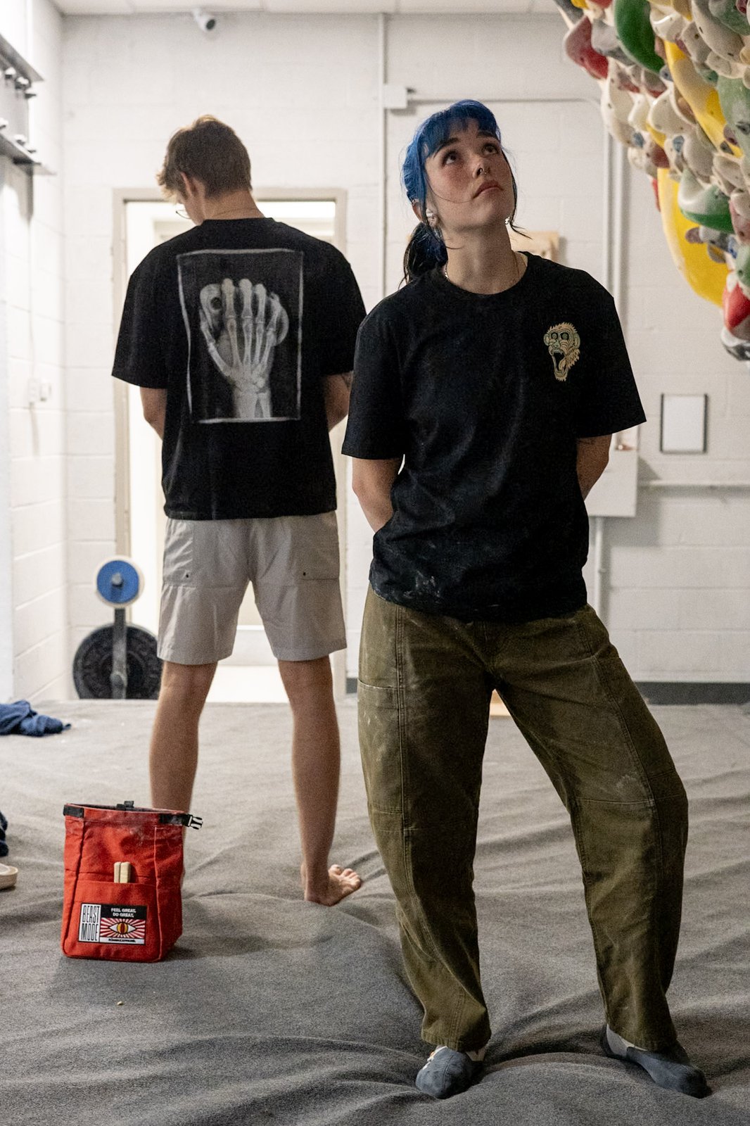 rungne_lifestyle_flow-shorts--monkey-index-tee-regular-fit--beast-mode-chalk-bucket_001