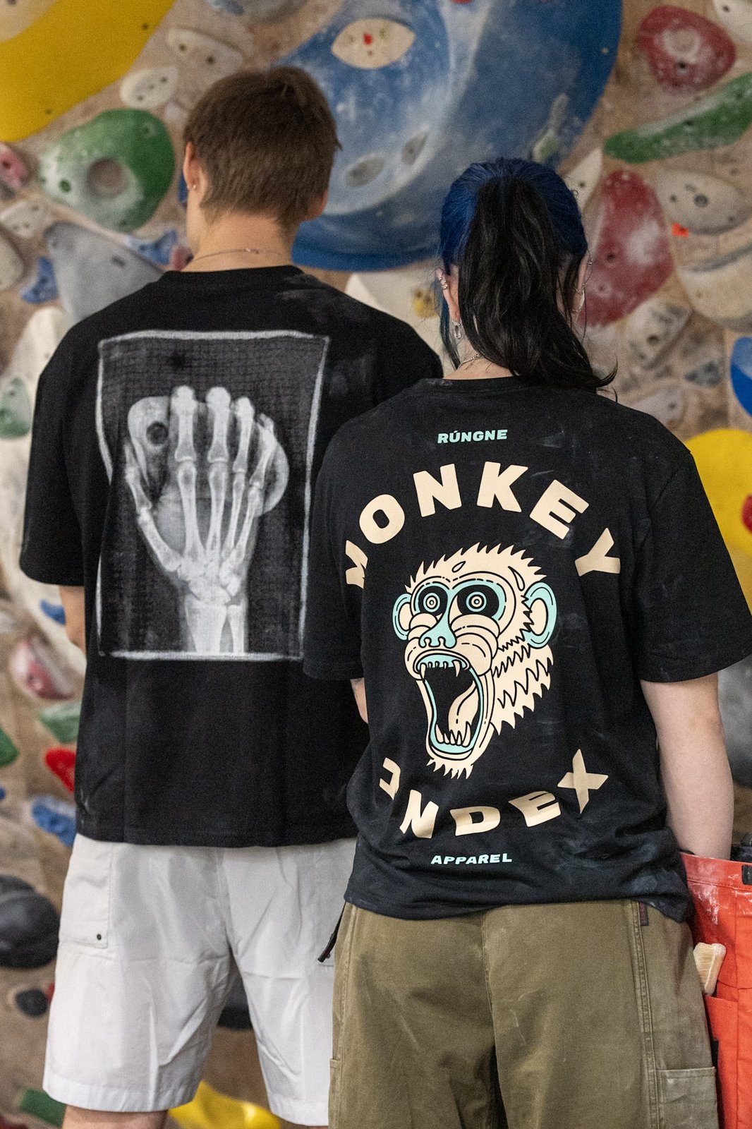 rungne_lifestyle_flow-shorts--monkey-index-tee-regular-fit--beast-mode-chalk-bucket_026