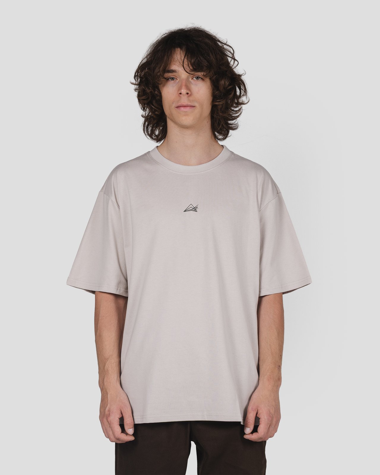 rungne_packshot_slab-tee-mark_001
