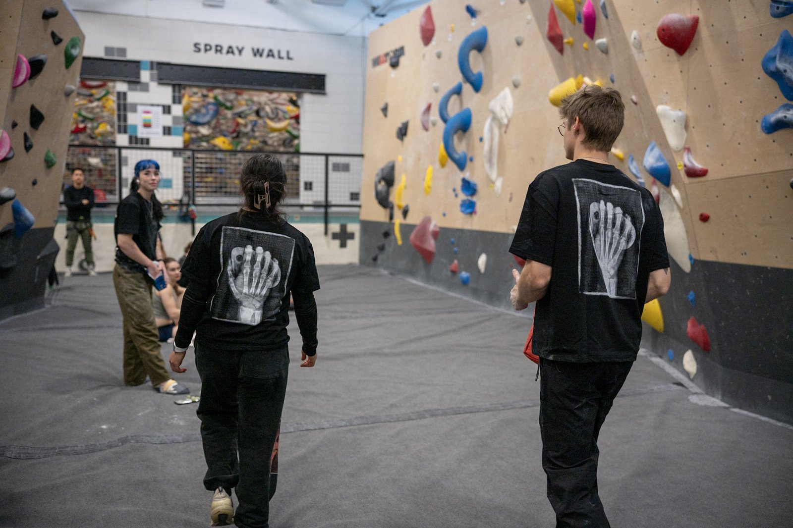 rungne_lifestyle_harness-wideleg-pants--monkey-index-tee-regular-fit--beast-mode-chalk-bucket_002