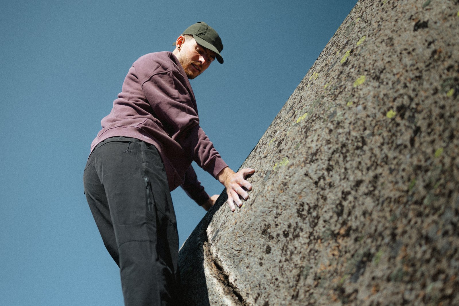 rungne_lifestyle_harness-wideleg-pants--project-crewneck_003