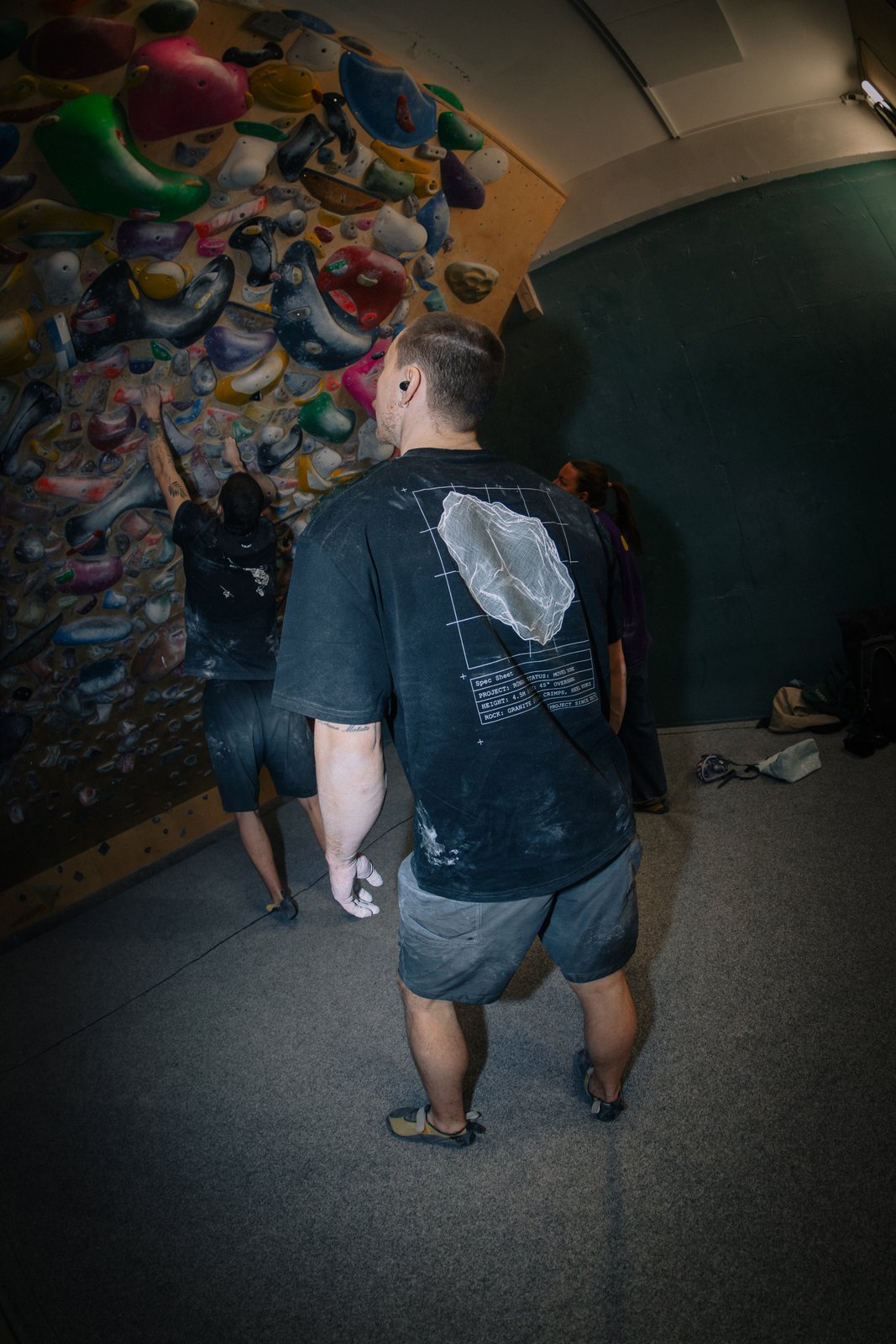 rungne_lifestyle_flow-shorts--open-project-tee_002