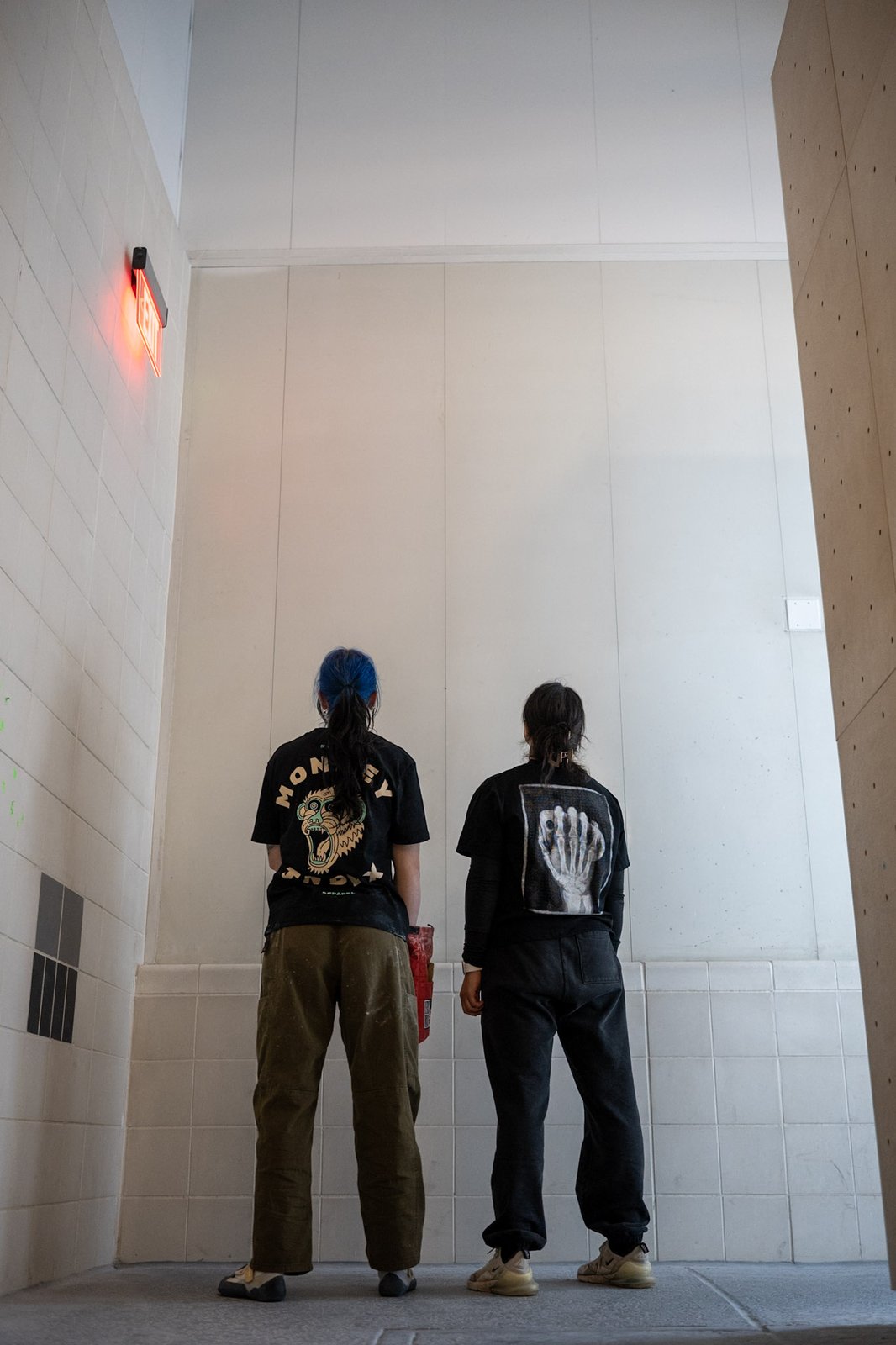 rungne_lifestyle_monkey-index-tee-regular-fit--beast-mode-chalk-bucket--x-ray-tee_004
