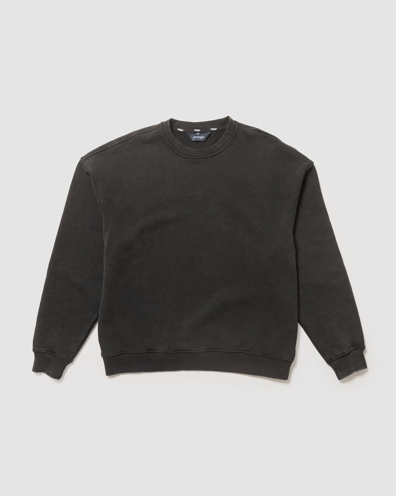 rungne_packshot_project-crewneck_004