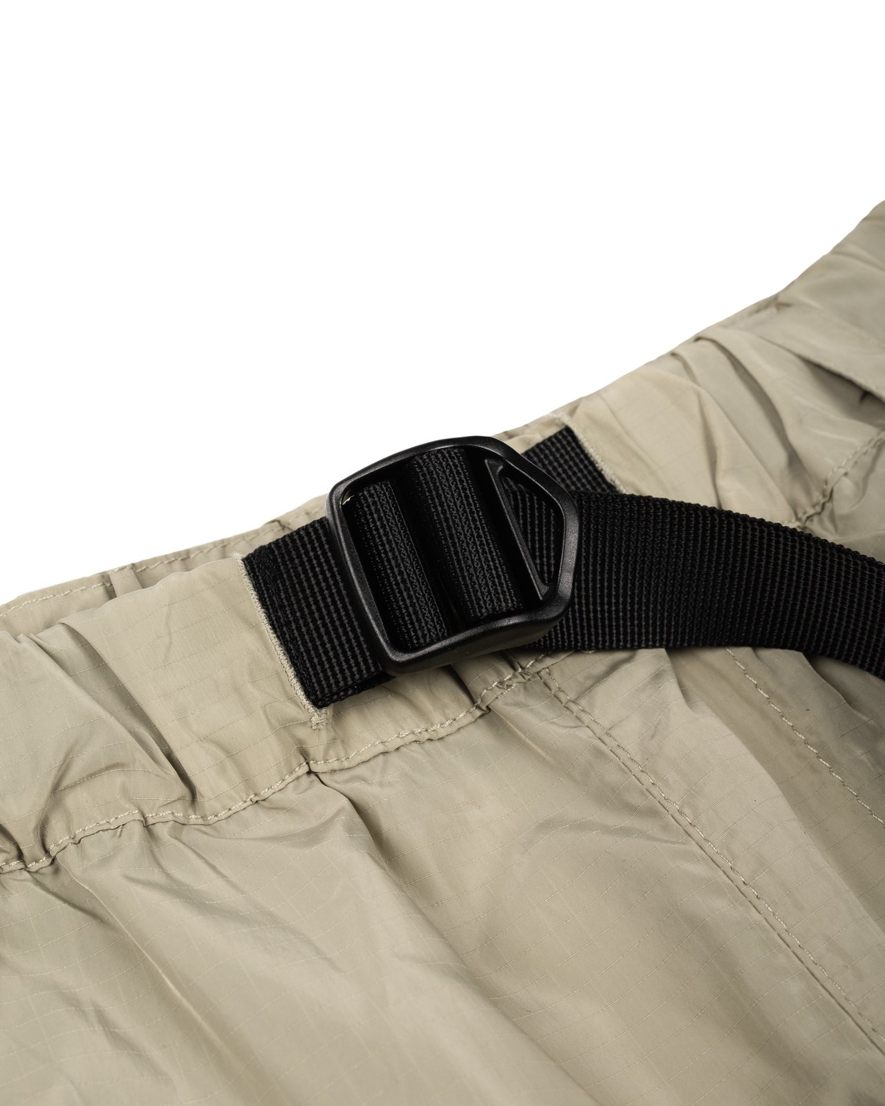 rungne_packshot_flow-shorts_004