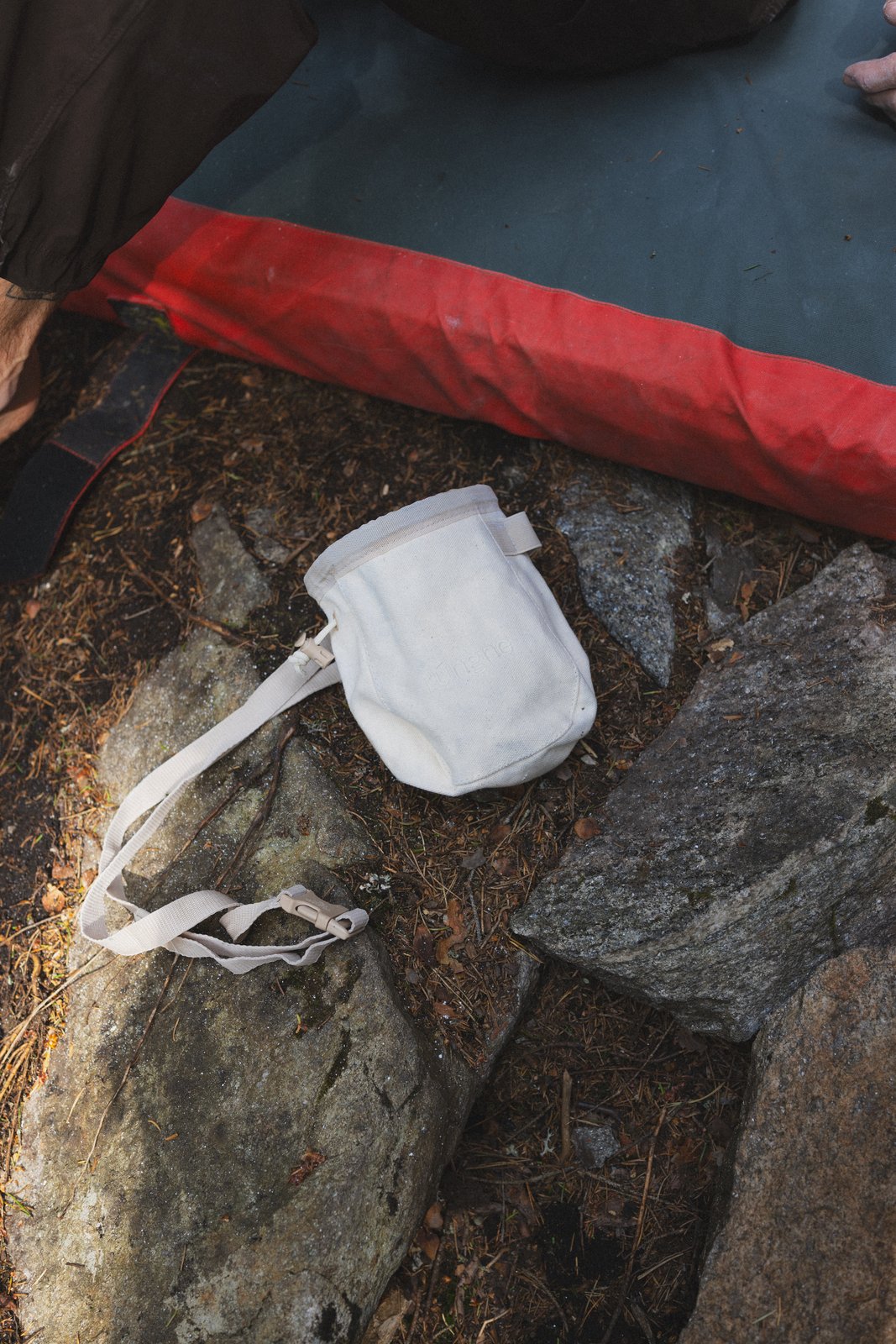 rungne_lifestyle_natural-chalk-bag_002