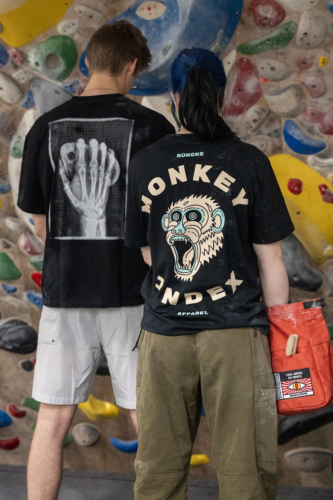 rungne_lifestyle_flow-shorts--monkey-index-tee-regular-fit--beast-mode-chalk-bucket_027