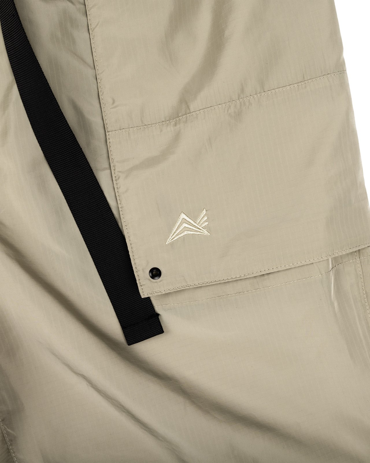 rungne_packshot_flow-shorts_005