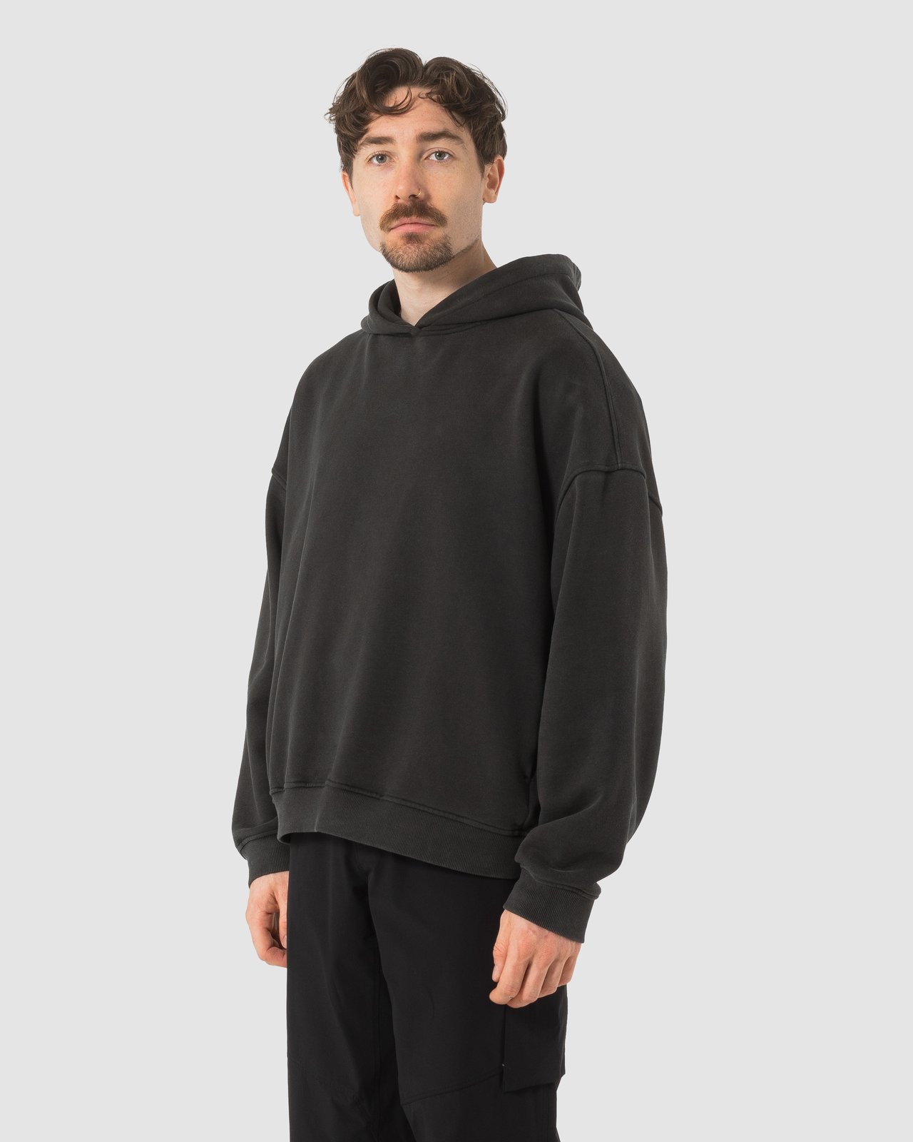 rungne_packshot_project-hoodie_010