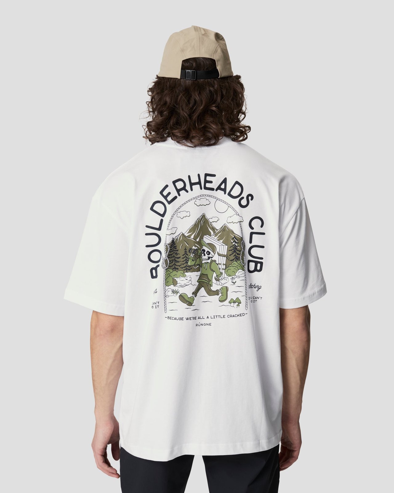 rungne_modelshot_boulderheads-tee-oversized-fit_pos08_white