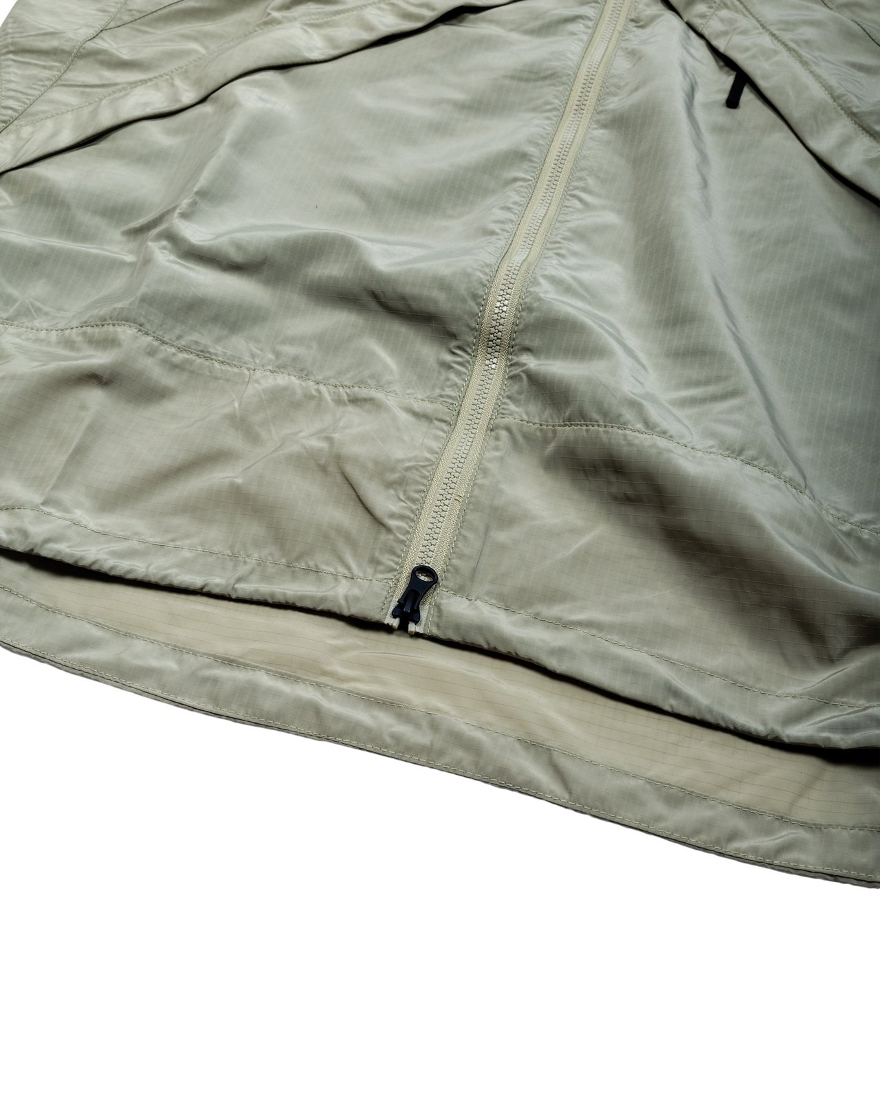 rungne_packshot_flow-jacket_004