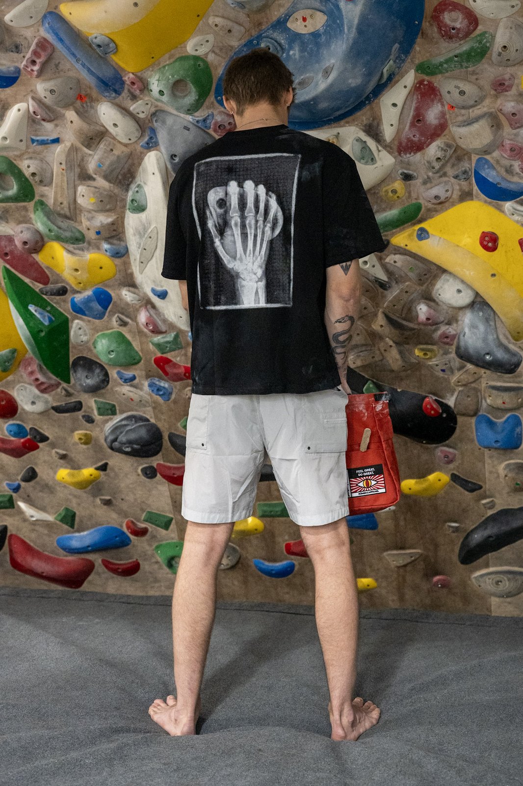 rungne_lifestyle_flow-shorts--beast-mode-chalk-bucket--x-ray-tee_002