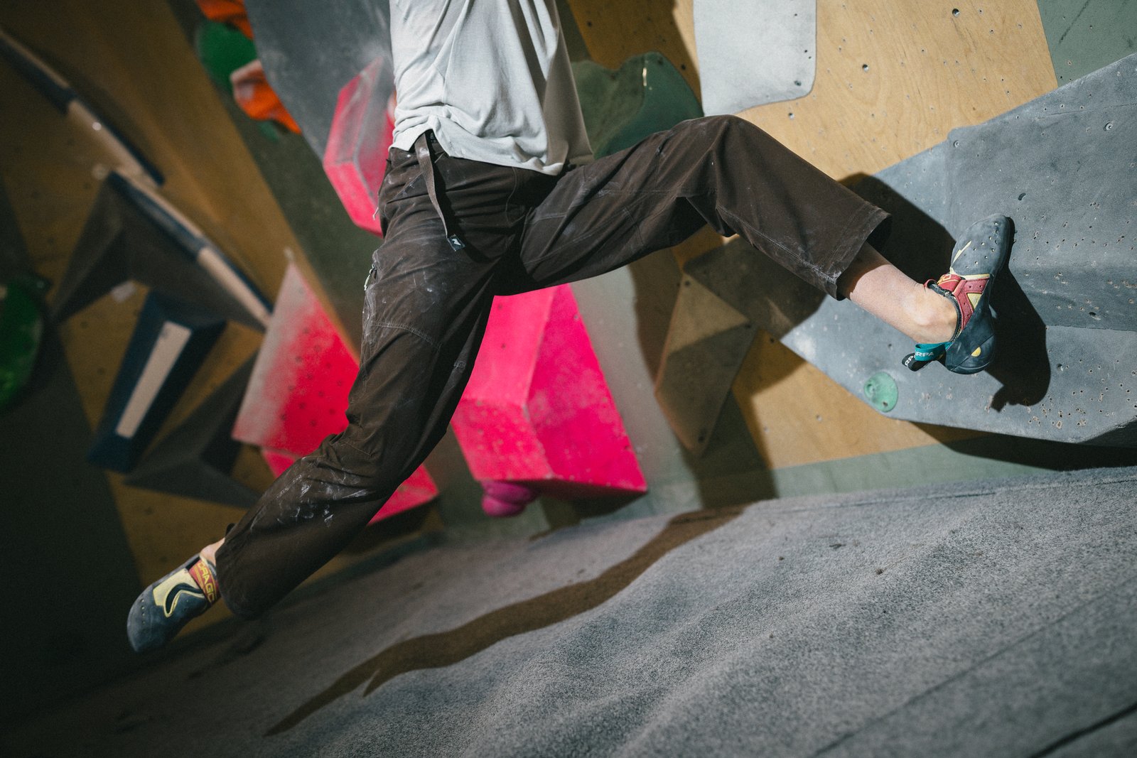 rungne_lifestyle_harness-wideleg-pants_003