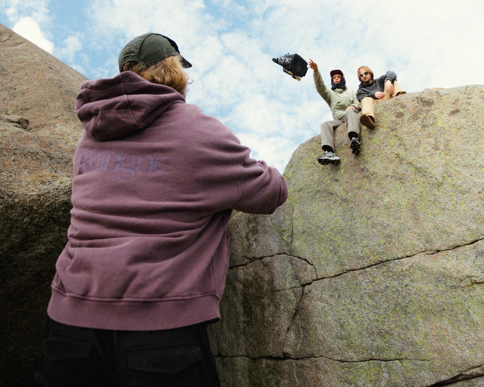 rungne_lifestyle_flow-jacket--highballer-utility-soft-stretch--project-hoodie_004