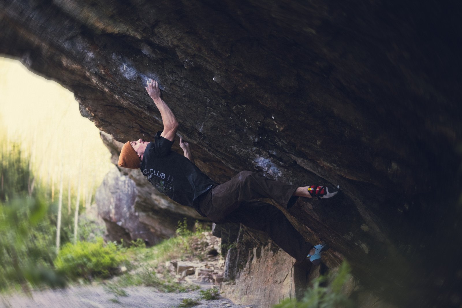 rungne_lifestyle_harness-wideleg-pants--boulderheads-tee_003