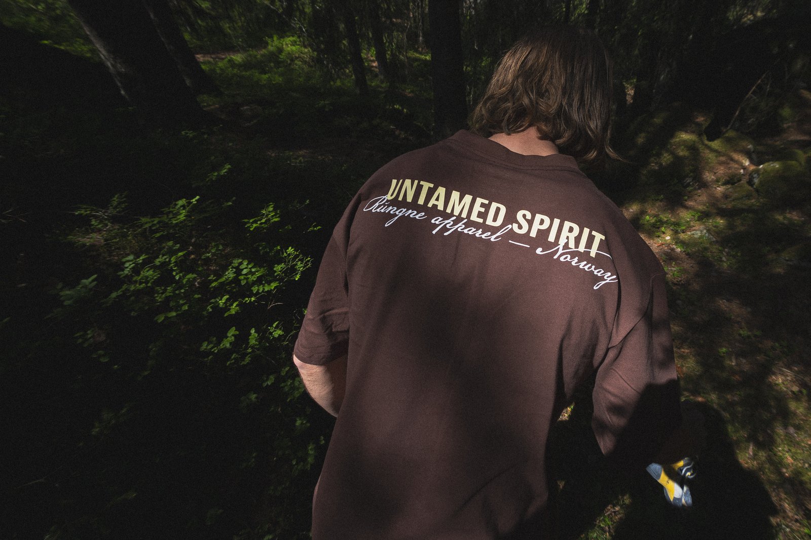 rungne_lifestyle_slab-tee-untamed_002