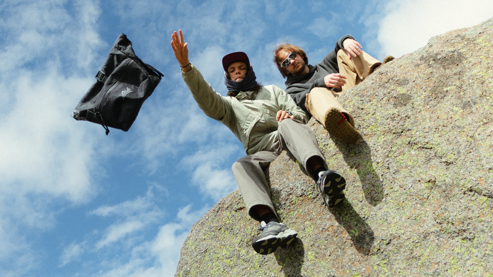 rungne_lifestyle_flow-jacket--highballer-utility-soft-stretch--project-hoodie_008