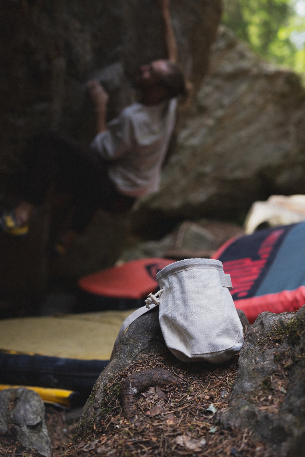 rungne_lifestyle_natural-chalk-bag_004
